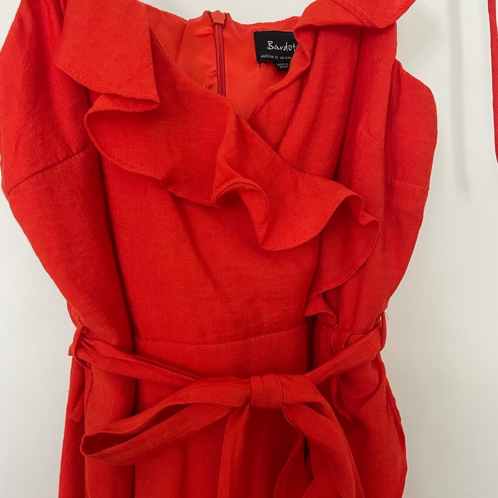 Bardot size 8 dress